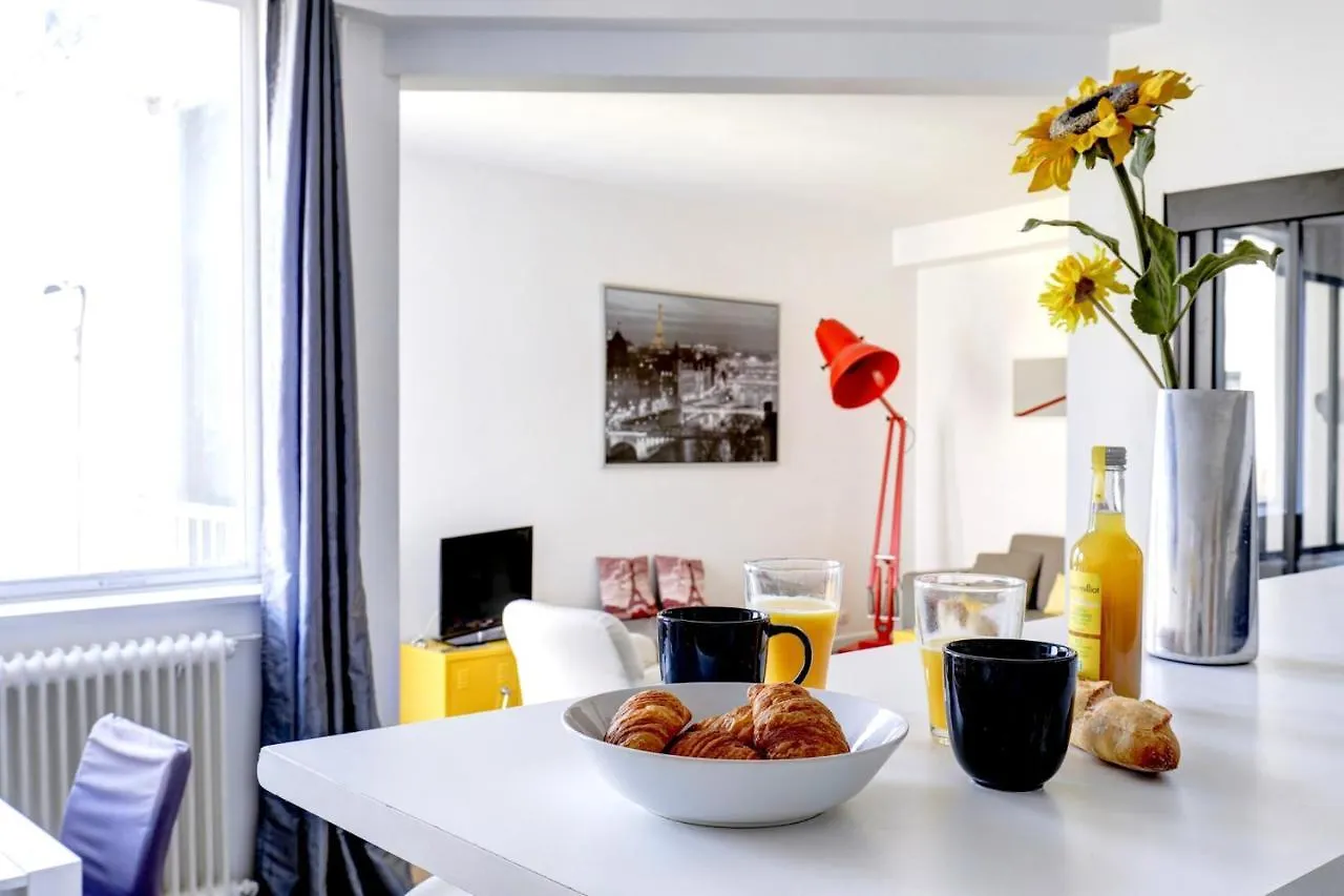 Louvre & Palais Royal - Cityapartmentstay Paris