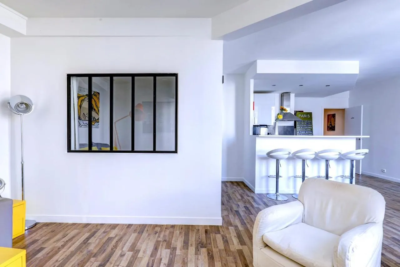 Louvre & Palais Royal - Cityapartmentstay Paris